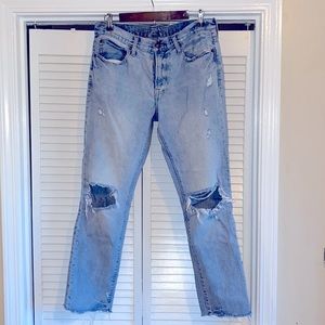 American Eagle Jeans with Blown out Knees 32/32